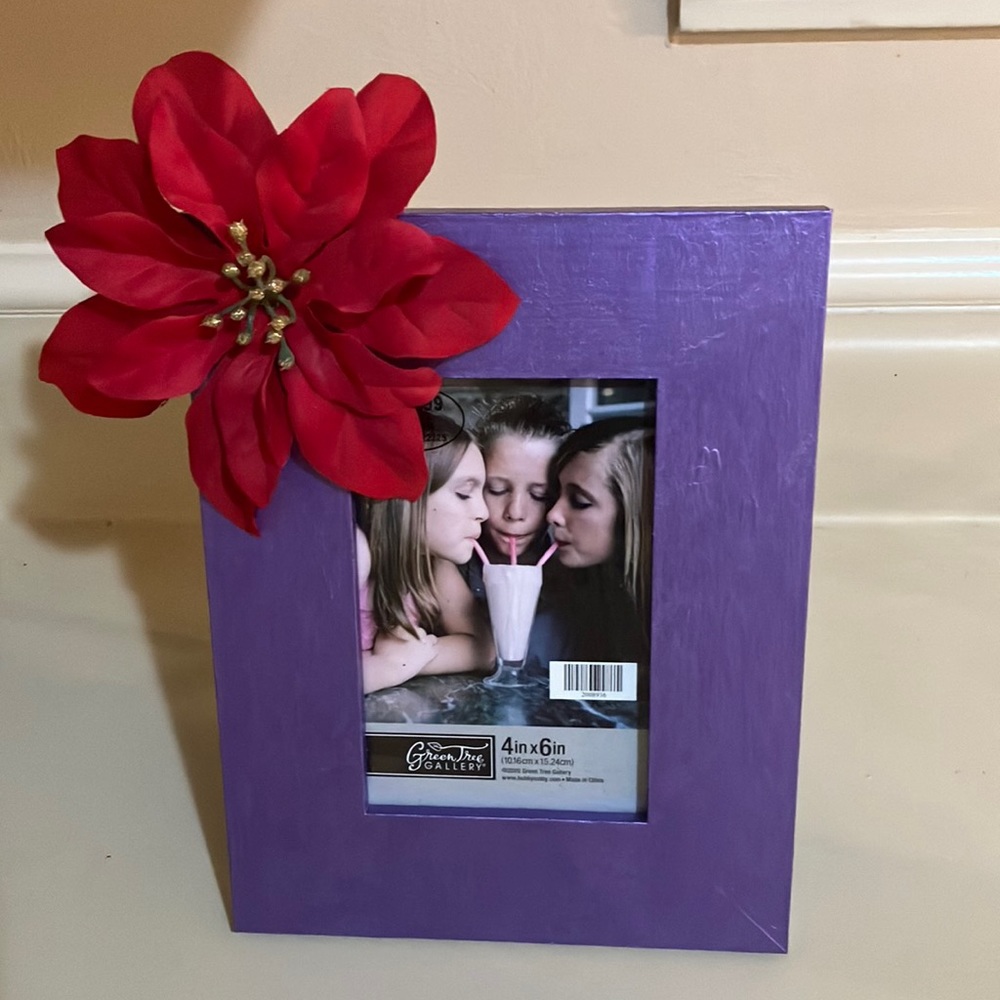 Red flower picture frame